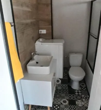 Superbe Appartement Tout Equipe Proche Hypercentre Bergerac Exterior photo